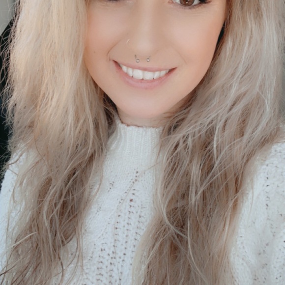 Meet your Posher, Paula - Picture 1 of 1